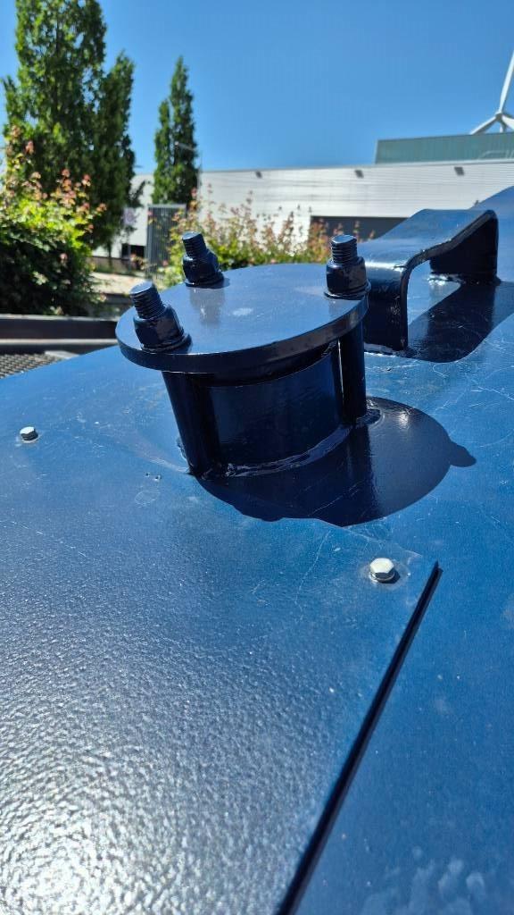 Sisu Gooseneck 2" Havenmachines